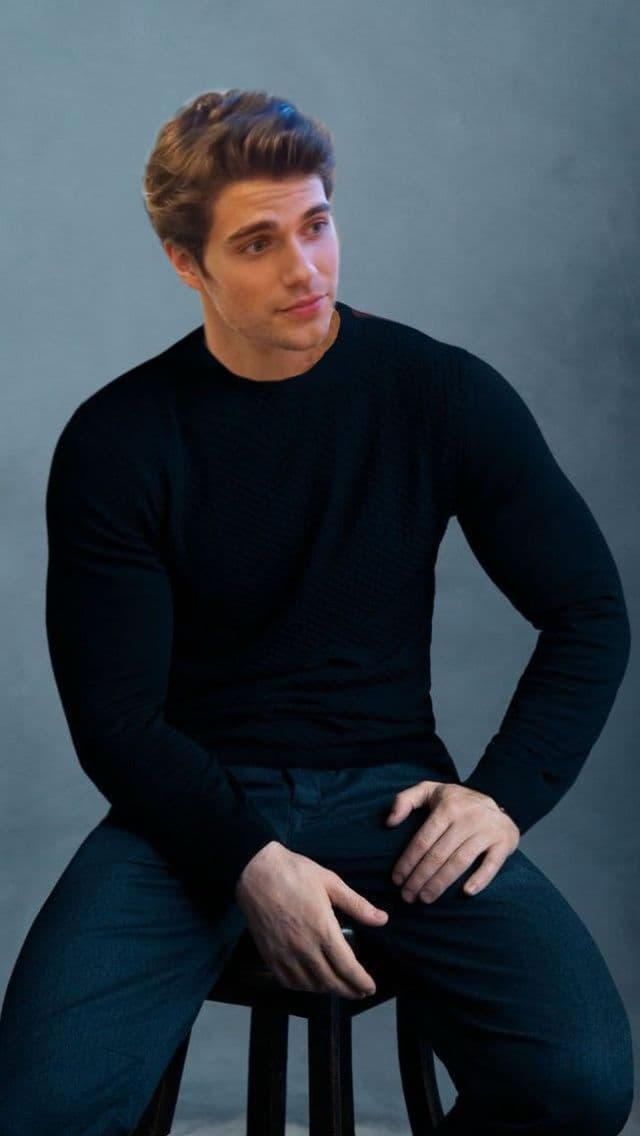 Classic Black T-shirt